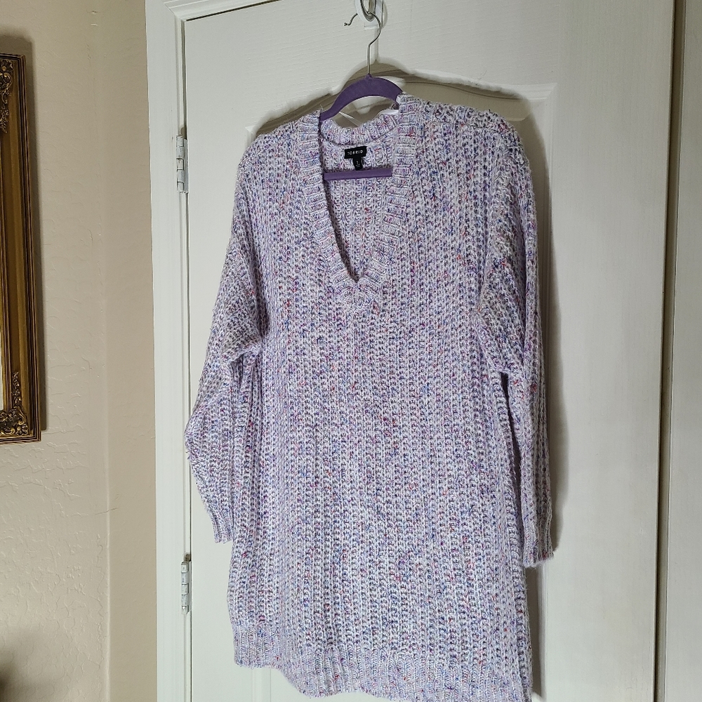 V Neck Sweater size 2 or XL lught multi colored.
